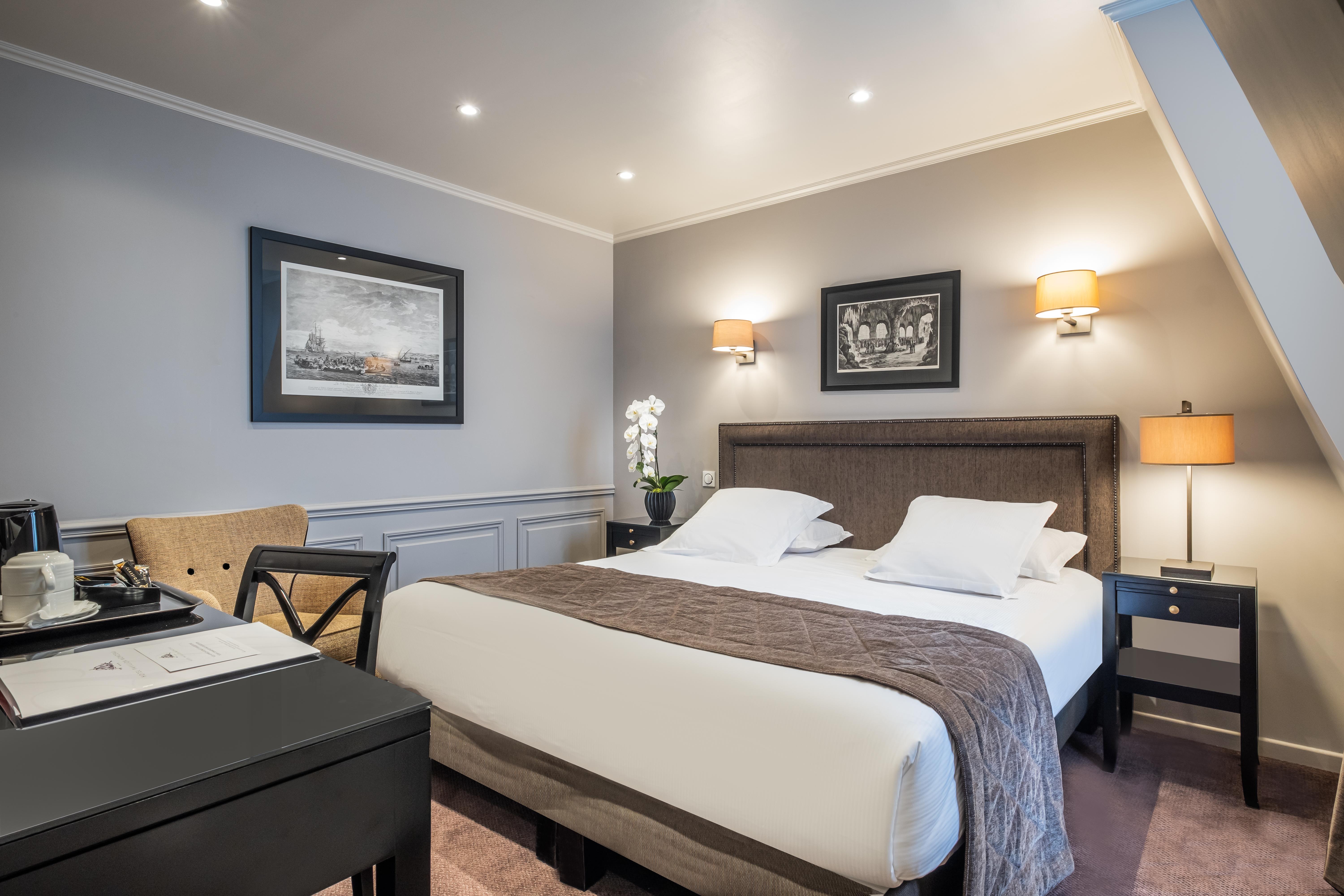 Pavillon Monceau Hotel 4*